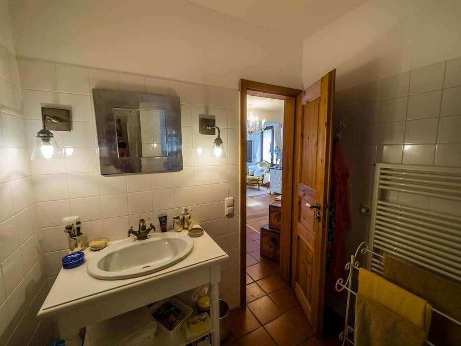 Einliegerwohnung In Einer Muehle Vor Den Toren Frankfurts, Ideal Fuer Messegaeste Oder Stop Over Dreieich Esterno foto